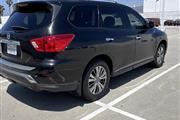 $12500 : 2018 Nissan Pathfinder thumbnail