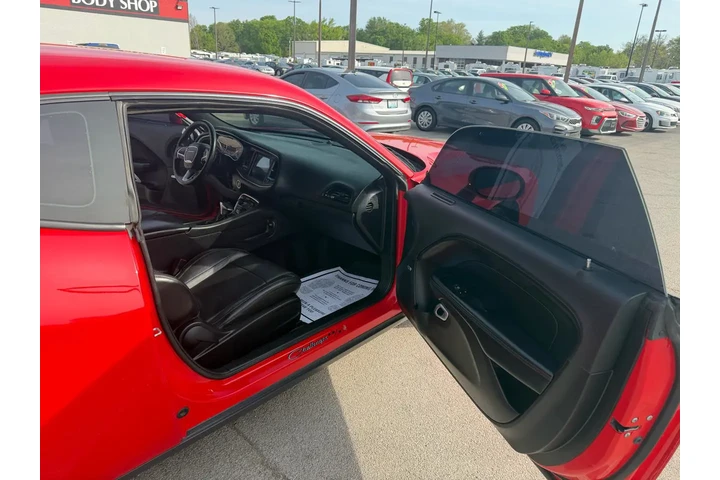 $18980 : 2015 Challenger 2dr Cpe R/T P image 8