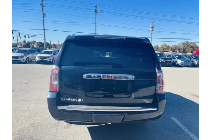 $17850 : 2017 GMC Yukon XL Denali image 7