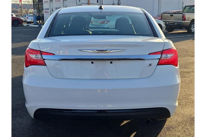 $11900 : 2014 200 Touring image 6