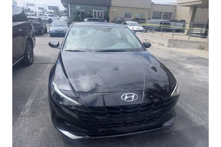 $19677 : Hyundai ELANTRA 2023 SEL 4dr image 4