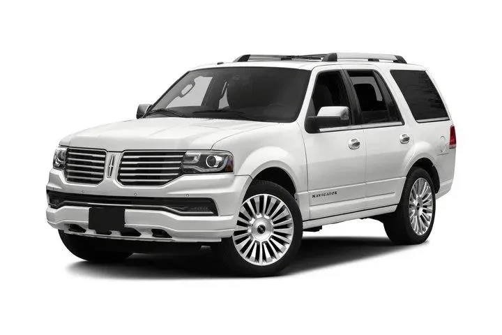 $15990 : Lincoln Navigator 2017 4x2 S image 1