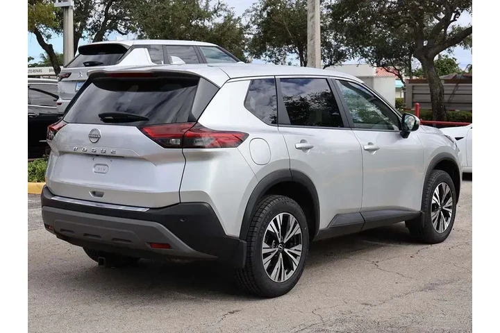 $18690 : Nissan Rogue 2023 SV 4dr Cro image 8