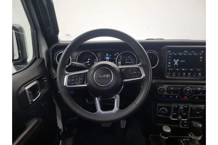 $28998 : Jeep Wrangler 2023 4x4 Sahar image 10