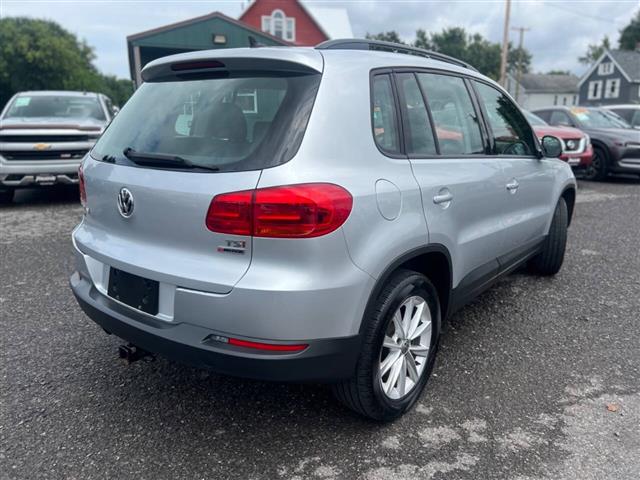 $12990 : 2018 Tiguan Limited image 3