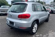 $12990 : 2018 Tiguan Limited thumbnail