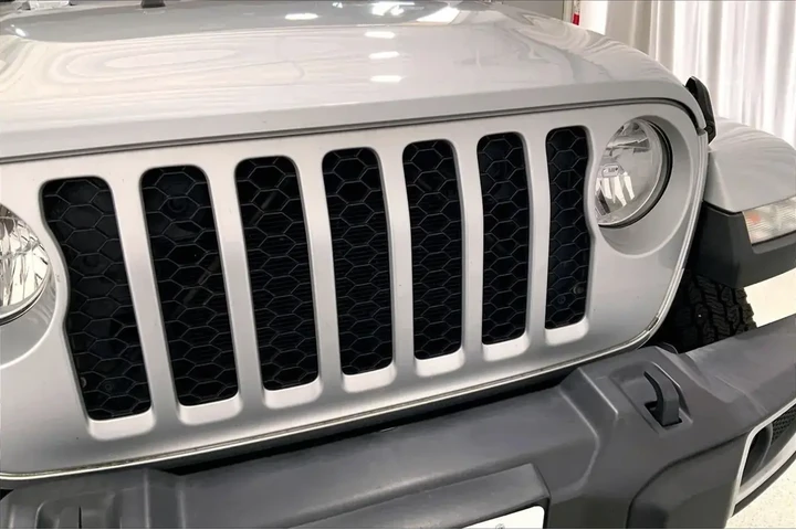 $31991 : Jeep Gladiator 2023 4x4 Free image 7