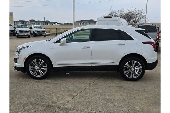 $37500 : Cadillac XT5 2025 Premium Lu image 6