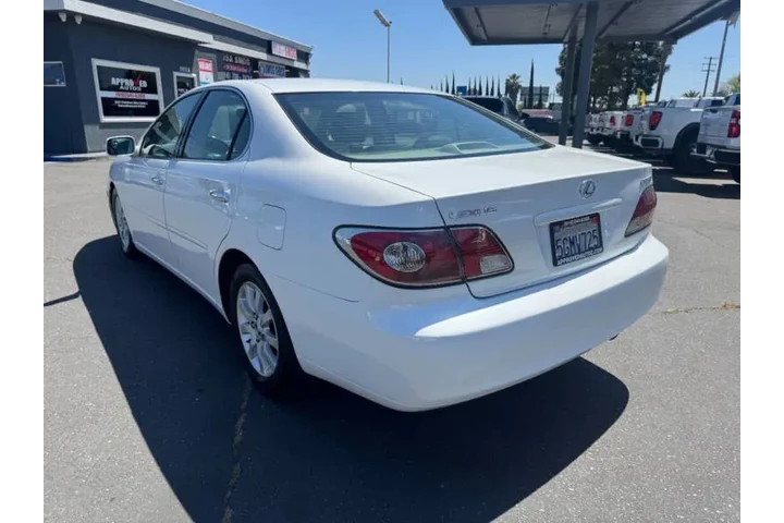 $5498 : 2004 ES 330 image 8