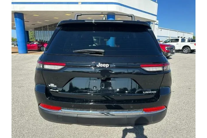 $34000 : Jeep Grand Cherokee 2024 4x4 image 4