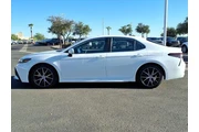 $24399 : Toyota Camry 2024 SE 4dr Sed thumbnail