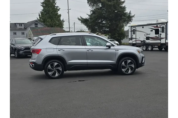 $22999 : Volkswagen Taos 2024 AWD SE image 7
