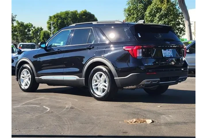 $38988 : Ford Explorer 2025 Active 4d image 2