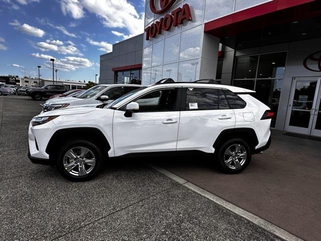 $35794 : 2024 RAV4 XLE image 2