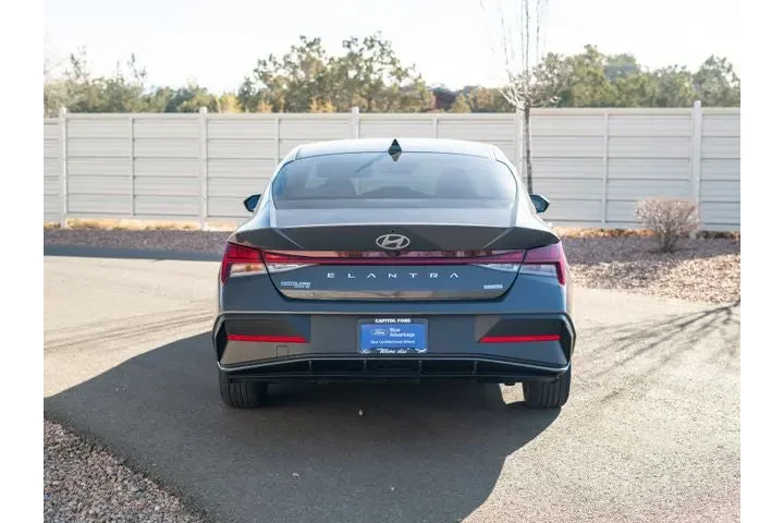 $23681 : 2024 Elantra Hybrid Blue image 5