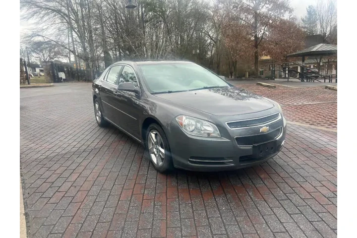 $4350 : 2011 Malibu LS image 4
