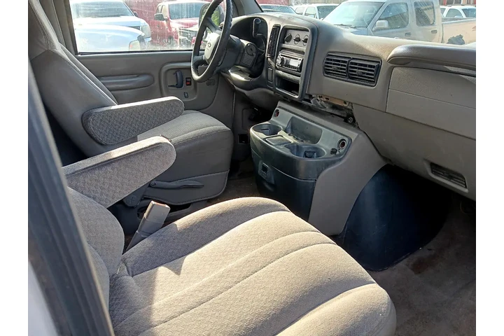 $3000 : 2000 Express G3500 image 5