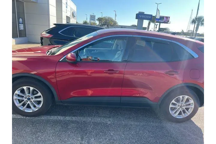 $19151 : Ford Escape 2021 SE 4dr SUV image 6