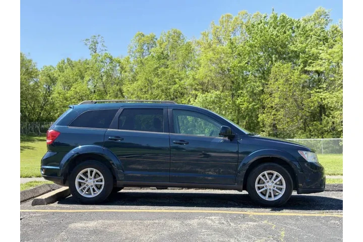 $3900 : 2015 Journey SXT image 3