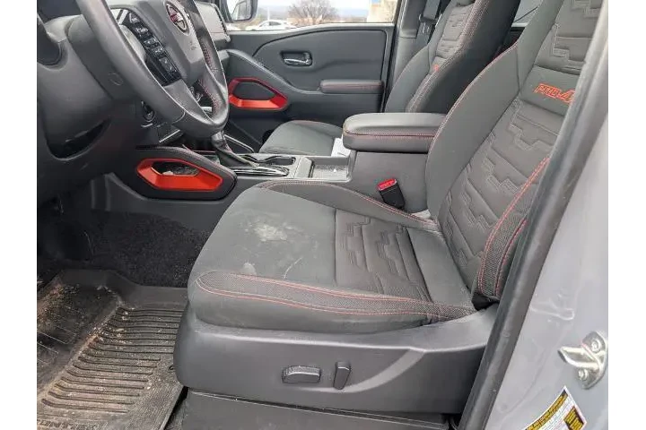 $36925 : Nissan Frontier 2024 4x4 PRO image 9