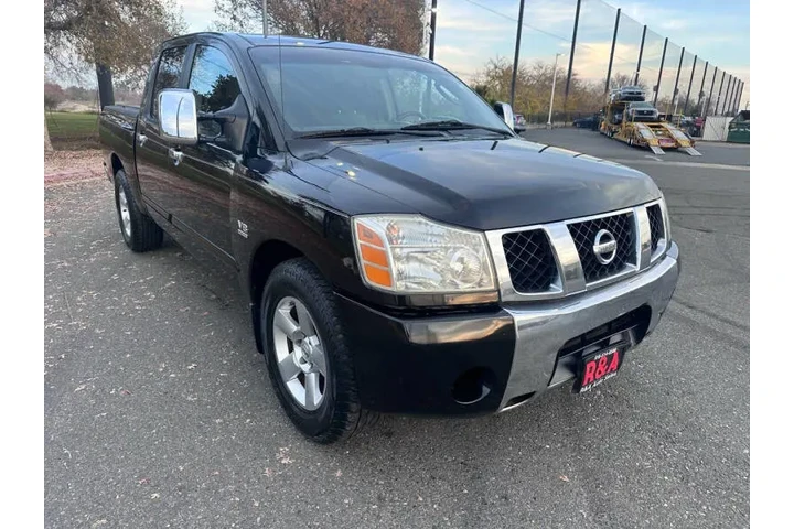 $8495 : 2004 Titan SE image 1