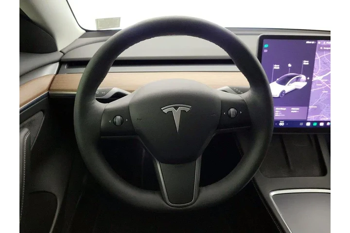 $27998 : Tesla Model 3 2022 AWD Long image 10