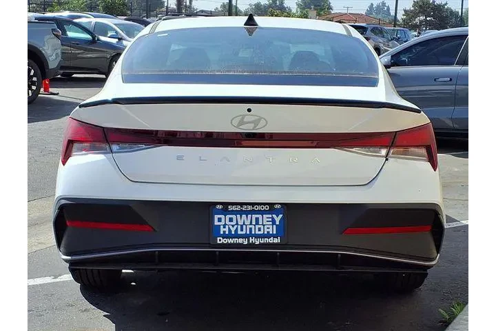 $22700 : Kia K4 2025 LXS 4dr Sedan image 6