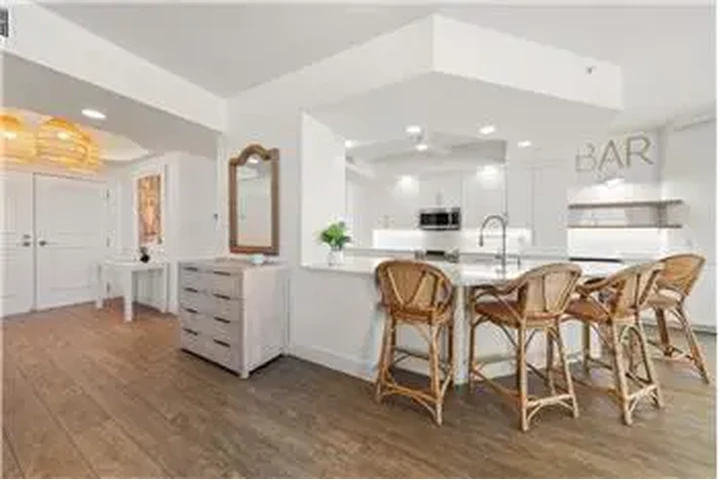 $6000 : Rental property with 2 bedro image 7