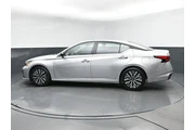 $15252 : Nissan Altima 2024 2.5 SV 4d thumbnail