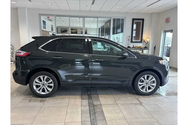 $33593 : Ford Edge 2024 AWD Titanium image 2