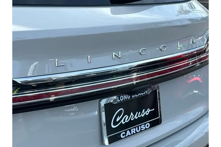 $39995 : Lincoln Nautilus 2023 AWD Re image 7