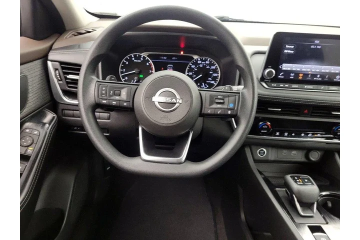 $19998 : Nissan Rogue 2023 SV 4dr Cro image 10