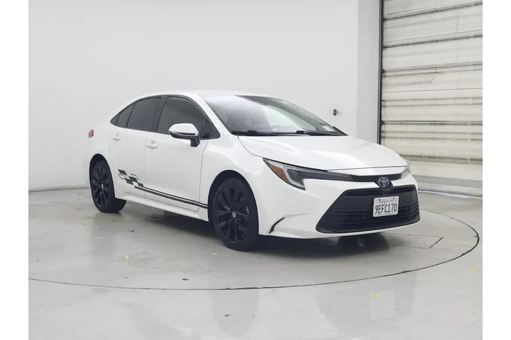 $24998 : Toyota Corolla Hybrid 2023 L image 1