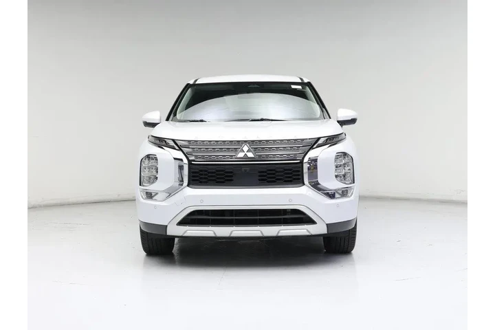 $26998 : Mitsubishi Outlander 2024 SE image 5