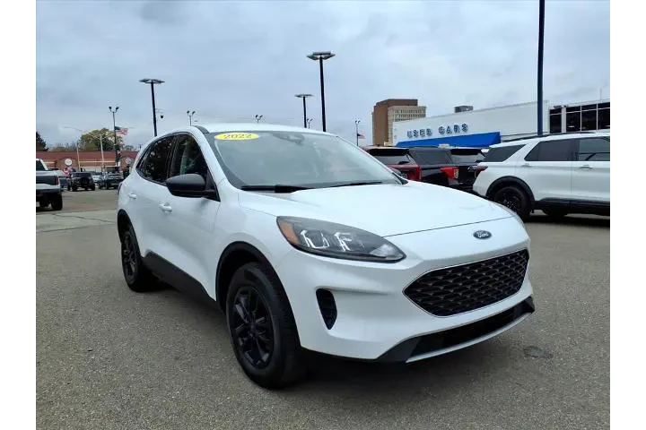 $18980 : Ford Escape 2022 AWD SE 4dr image 3