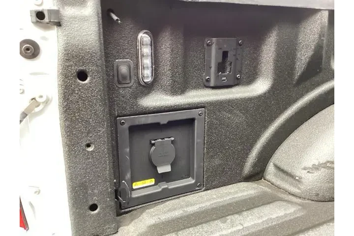 $29889 : Ford F-150 2021 4x2 XLT 4dr image 10