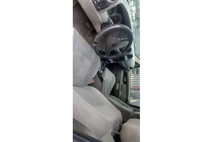 $3995 : 2009 GMC ENVOY2009 GMC ENVOY image 6