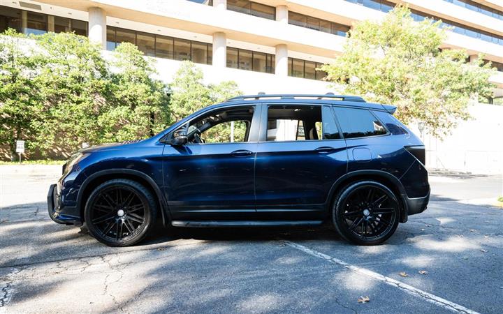 $21950 : 2019 HONDA PASSPORT image 7