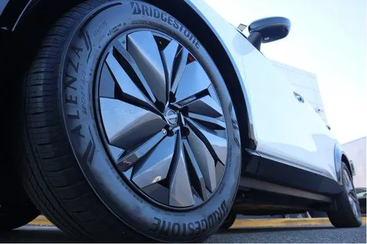 $23881 : Nissan Ariya 2023 AWD Engage image 9