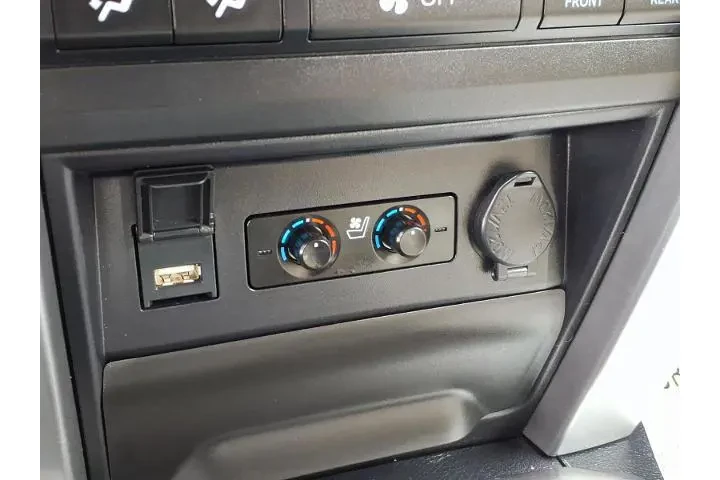 $39988 : Toyota 4Runner 2022 4x2 Limi image 6