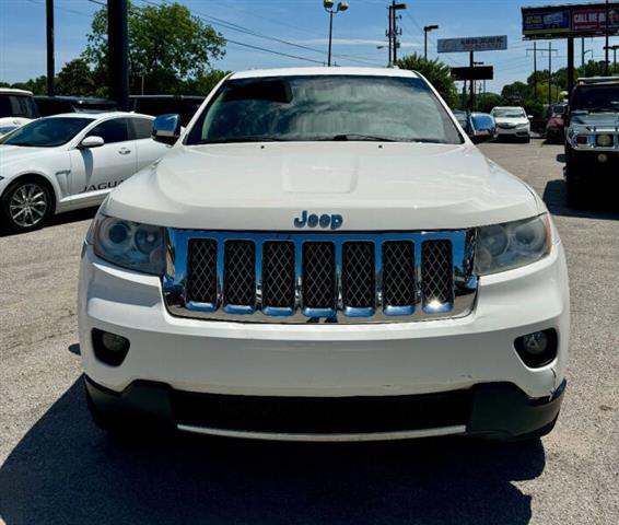 $6900 : 2011 Grand Cherokee Overland image 10