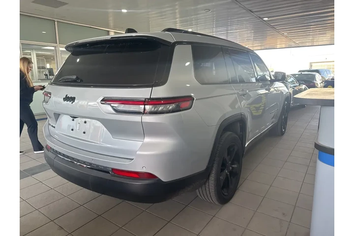 $23977 : Jeep Grand Cherokee L 2021 4 image 5