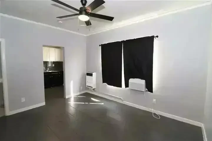 $1387 : APARTAMENTO SINGLE image 3