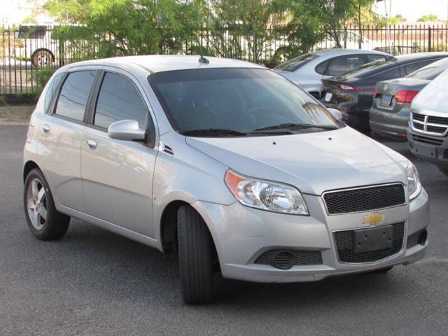 $4995 : 2009 Aveo Aveo5 LT image 10