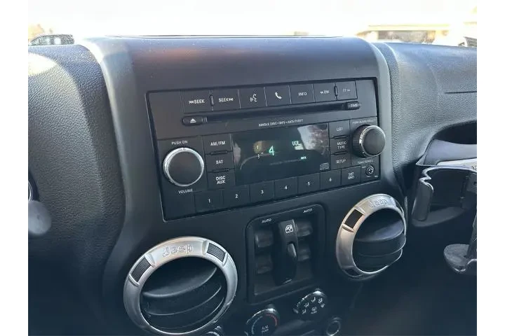 $20996 : Jeep Wrangler Unlimited 2015 image 8