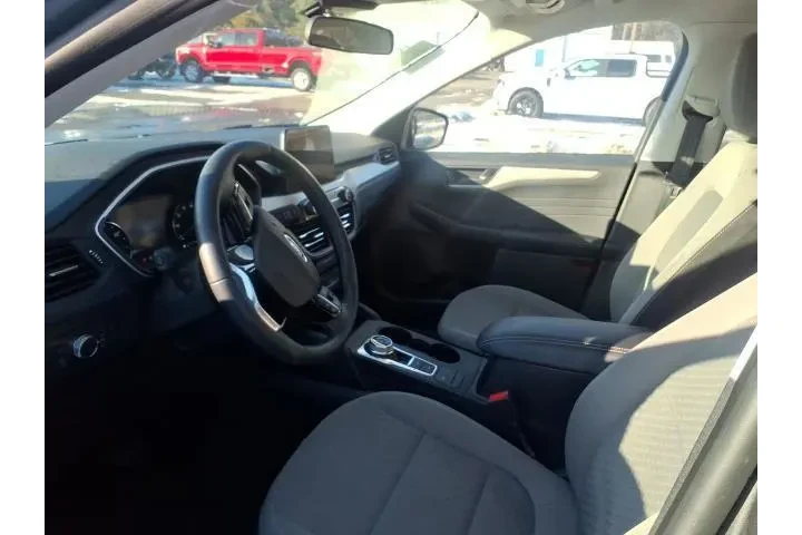 $22988 : Ford Escape Plug-In Hybrid 2 image 9