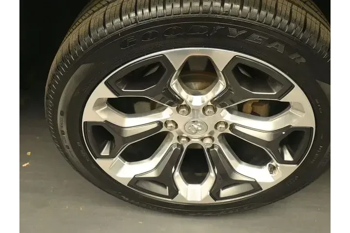 $38972 : Ram 1500 2020 4x4 Laramie Lo image 9