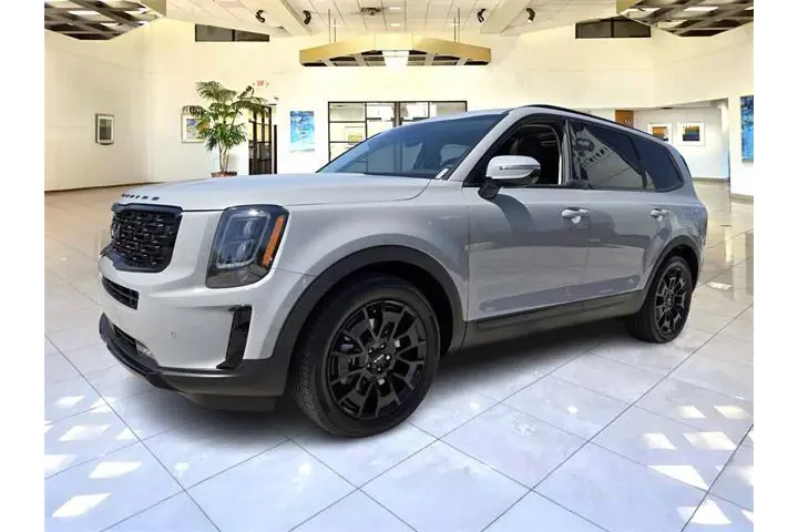 $34995 : Kia Telluride 2022 AWD SX 4d image 3
