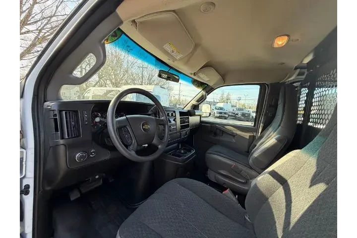 $33900 : Chevrolet Express 2024 2500 image 7