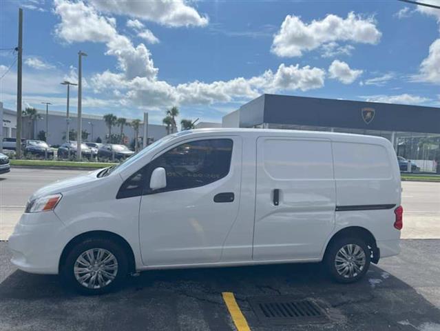 $12500 : 2017 Nissan NV image 3